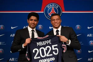 Predsednik PSG-a potvrdio: Mbappé ostaje do 2025. godine!